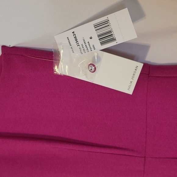 Julia Jordan Women's Fuachia Halter Neck jumpsuit - Picture 7 of 14